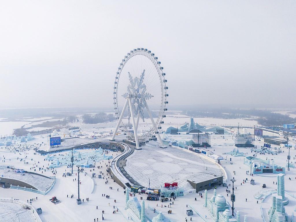 中国经济信心说丨万众奔赴体育盛宴 见证冰雪经济“燃”起来亚美体育下载(图3)